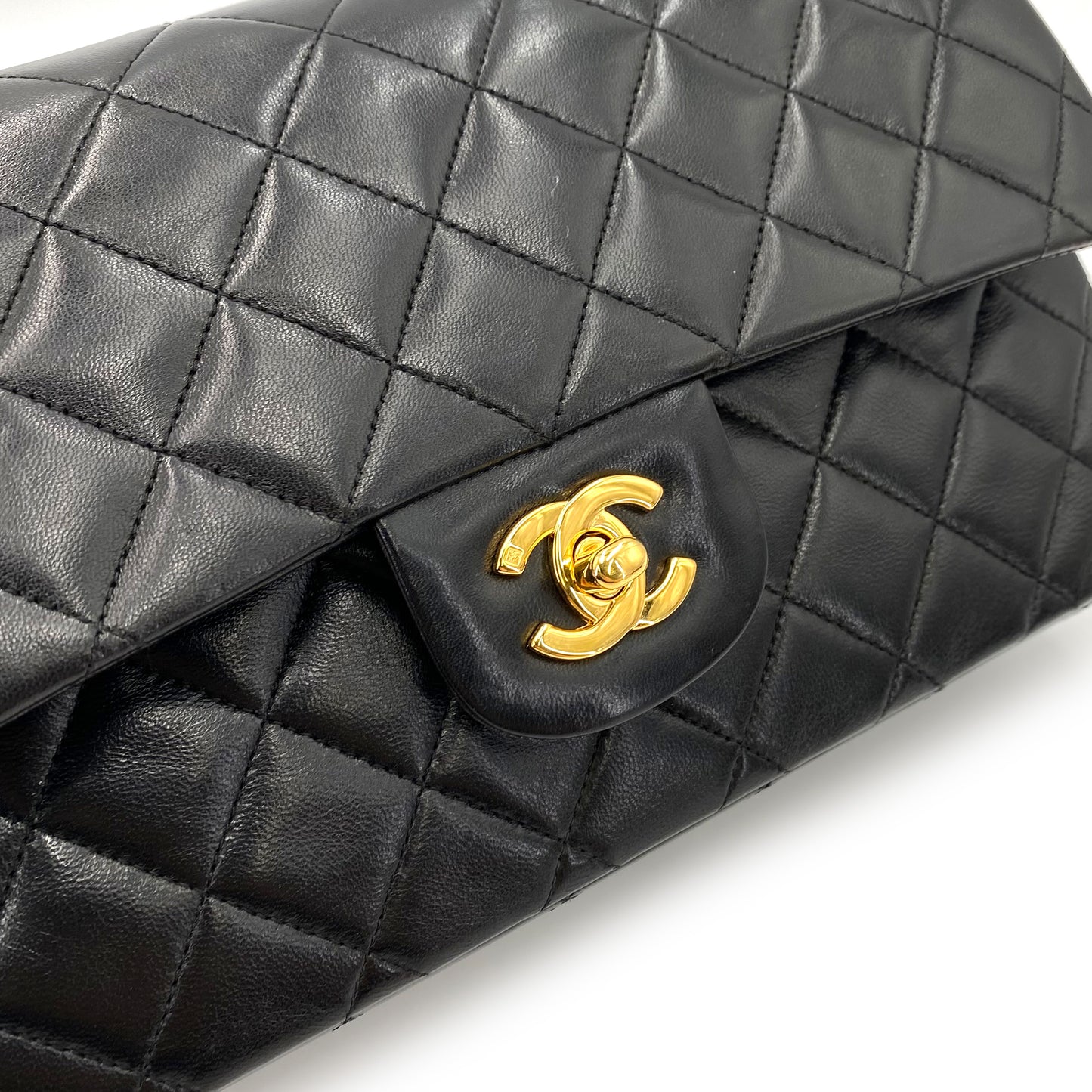 CHANEL VINTAGE CLASSIC FLAP MEDIUM CHAIN SHOULDER BAG BLACK LAMB SKIN 90239411