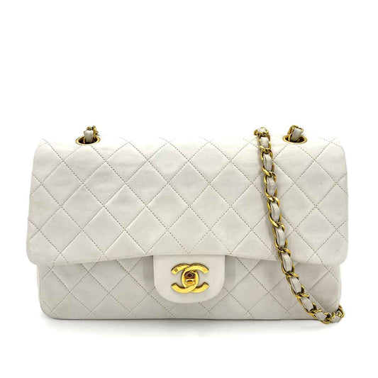 CHANEL VINTAGE CLASSIC FLAP MEDIUM CHAIN SHOULDER BAG WHITE LAMB SKIN 90240423