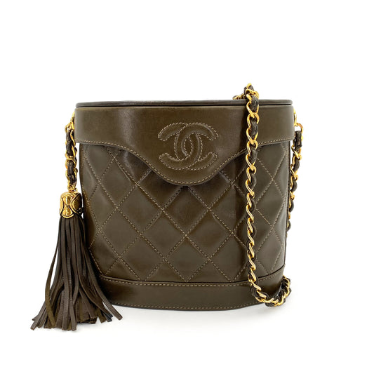 CHANEL VINTAGE MATELASSE FRINGE CHAIN SHOULDER BAG KHAKI LAMB SKIN 90241317