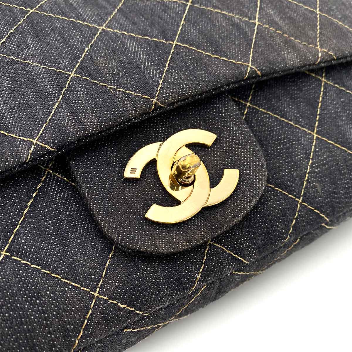 CHANEL VINTAGE CHAIN SHOULDER BAG BLUE DENIM 90242645