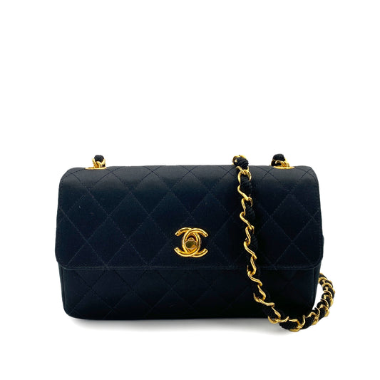 CHANEL VINTAGE MATELASSE CHAIN SHOULDER BAG BLACK SATIN 90247102
