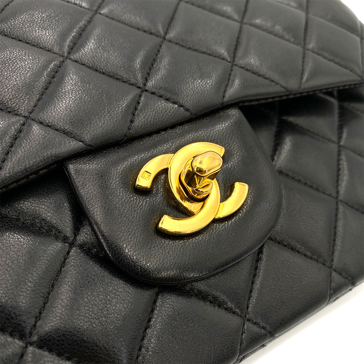 CHANEL VINTAGE CLASSIC FLAP SMALL CHAIN SHOULDER BAG BLACK LAMB SKIN 90247408