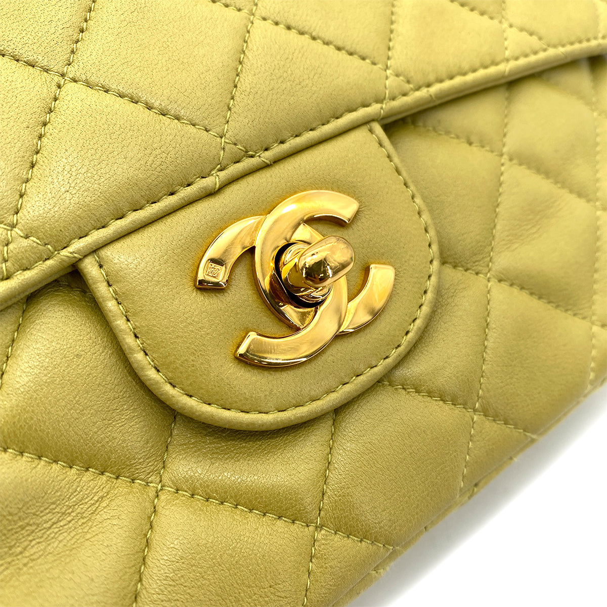 CHANEL VINTAGE MATELASSE CHAIN SHOULDER BAG GREEN LAMB SKIN 90251845