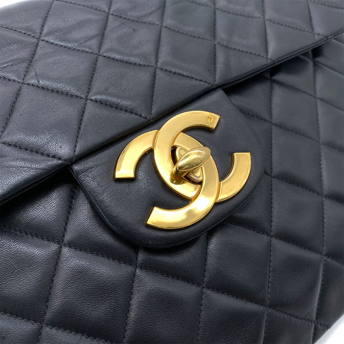 CHANEL VINTAGE MAXI MATELASSE 34 CHAIN SHOULDER BAG BLACK LAMB SKIN 90252002