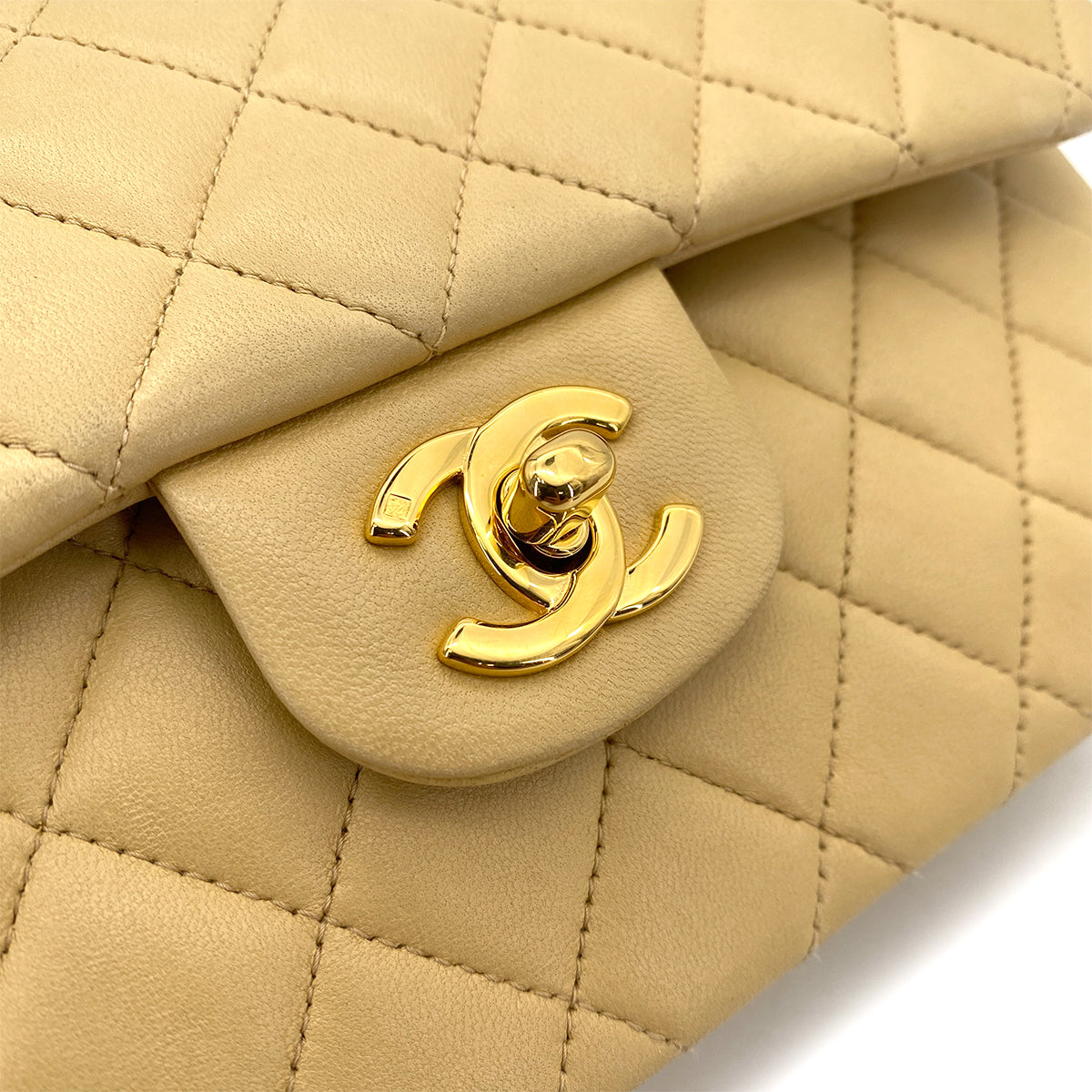 CHANEL VINTAGE CLASSIC FLAP SMALL CHAIN SHOULDER BAG BEIGE LAMB SKIN 90252548