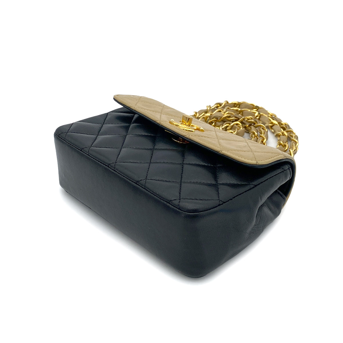 CHANEL VINTAGE MATELASSE MINI CHAIN SHOULDER BAG BYCOLOR BEIGE BLACK LAMB SKIN 90252978