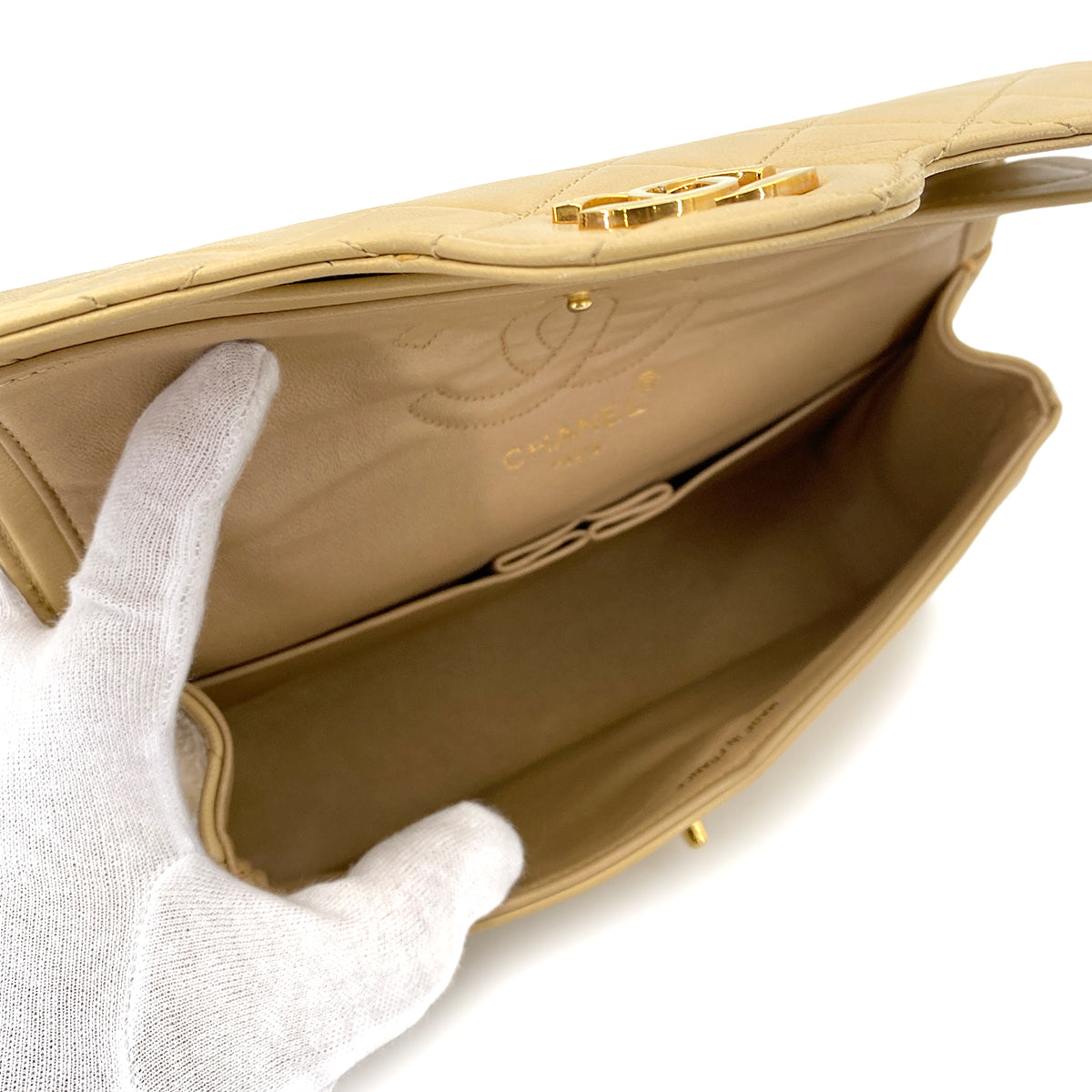 CHANEL VINTAGE MATELASSE CHAIN SHOULDER BAG BEIGE LAMB SKIN 90253640