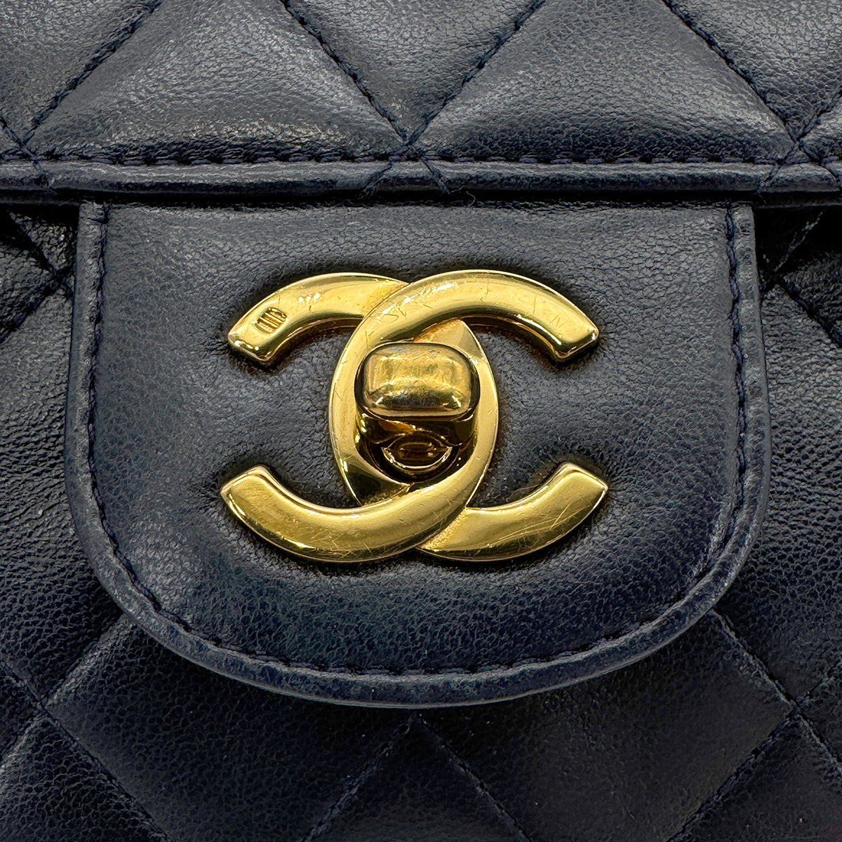 CHANEL VINTAGE MATELASSE CHAIN SHOULDER BAG NAVY LAMB SKIN 90254698