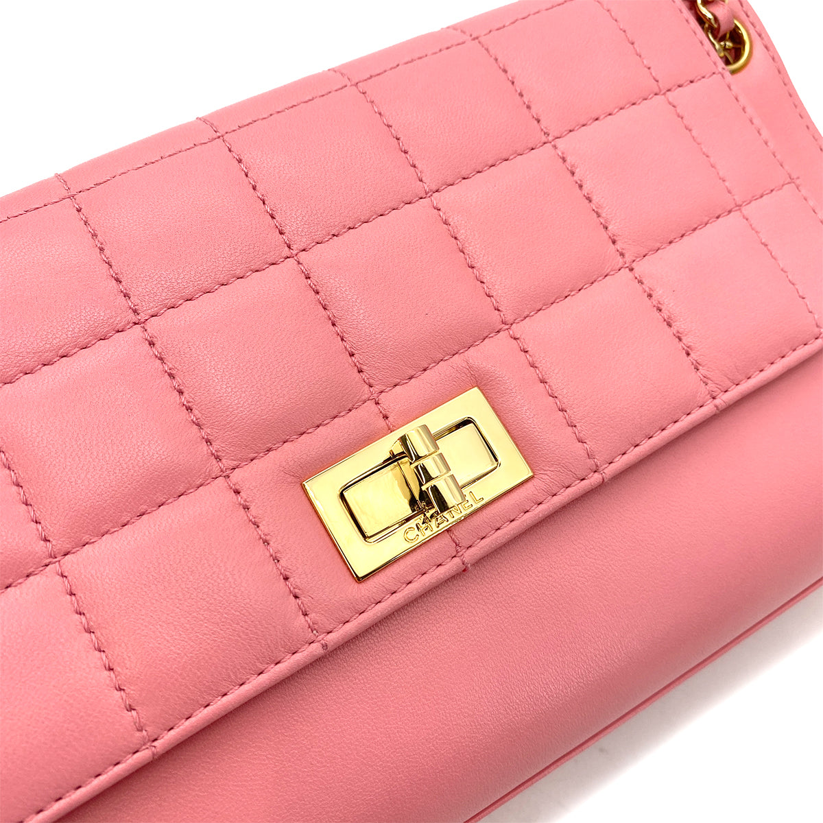 CHANEL VINTAGE 2.55 CHOCOLATE BAR CHAIN SHOULDER BAG PINK LAMB SKIN 90255095