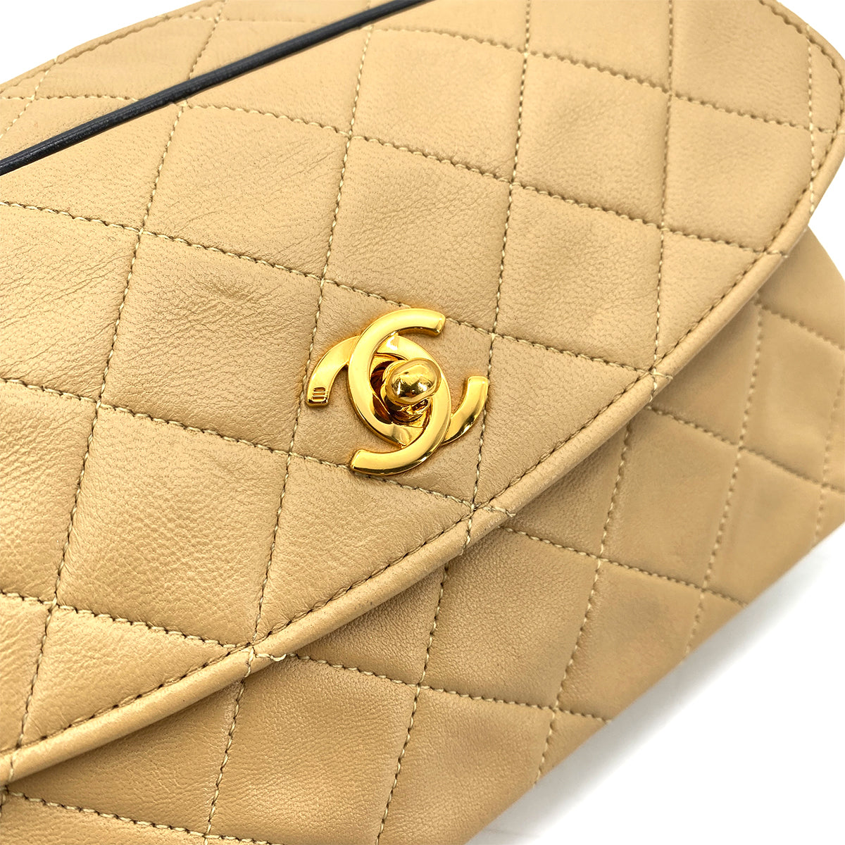 CHANEL VINTAGE MATELASSE CHAIN SHOULDER BAG BEIGE LAMB SKIN 90255392