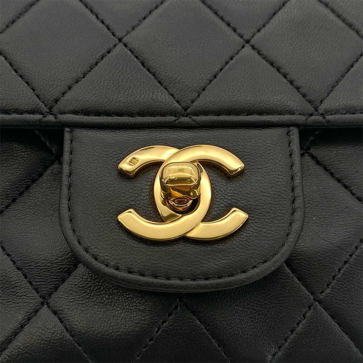 CHANEL VINTAGE MATELASSE CHAIN SHOULDER BAG BLACK LAMB SKIN 90255401