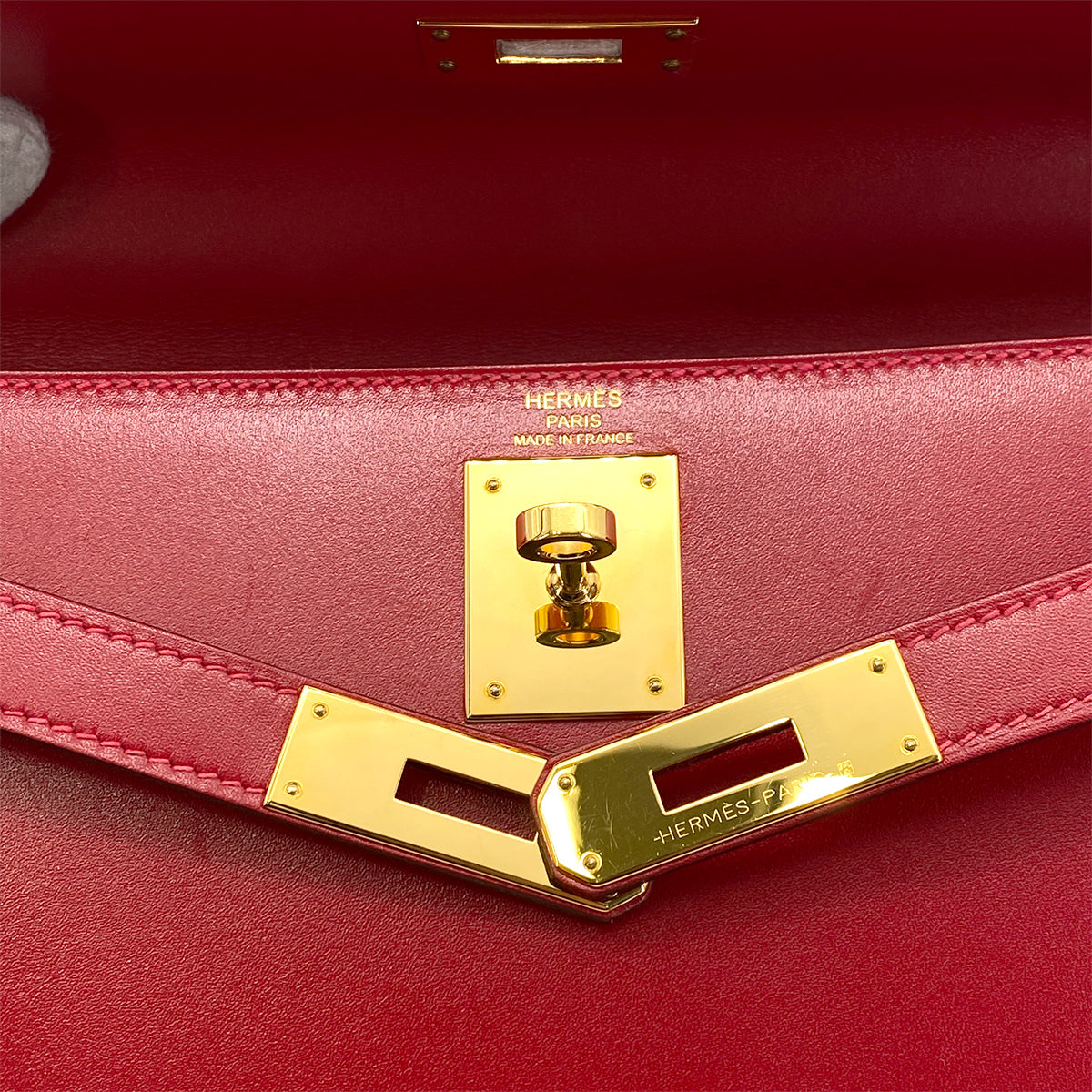 HERMES KELLY 28 SELLIER ROUGE VIF VEAU TADELAKT HAND SHOULDER BAG A GHW 90258099