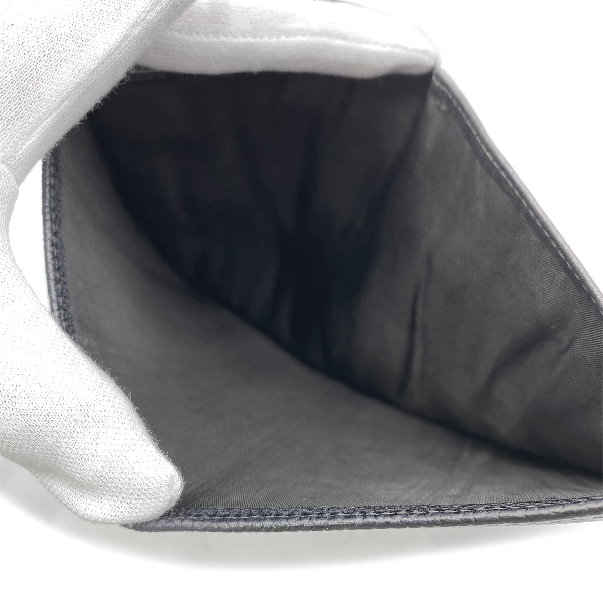 CHANEL VINTAGE BIFOLD LONG WALLET BLACK CAVIAR SKIN 90258840