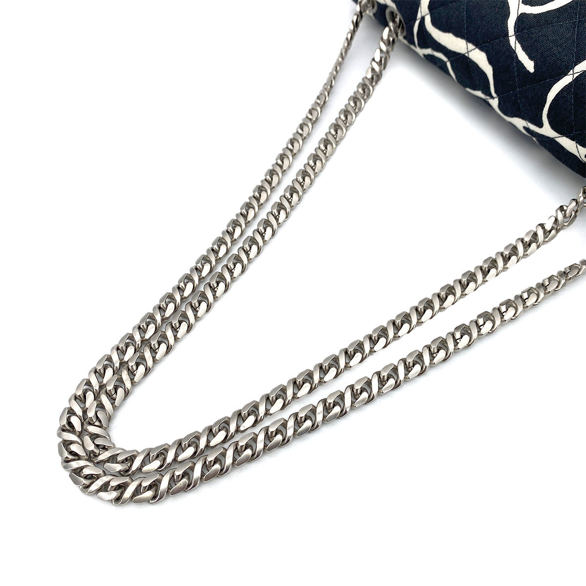 CHANEL VINTAGE MATELASSE MEDIUM CHAIN SHOULDER BAG BLACK WHITE CANVAS 90258864