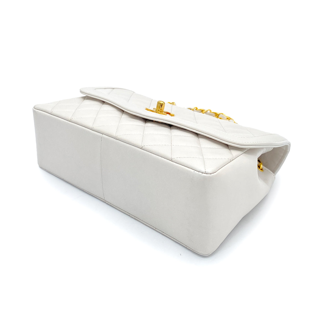 CHANEL VINTAGE MATELASSE CHAIN SHOULDER BAG WHITE LAMB SKIN 90258906