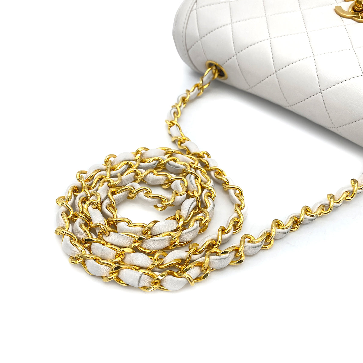 CHANEL VINTAGE MATELASSE CHAIN SHOULDER BAG WHITE LAMB SKIN 90258906