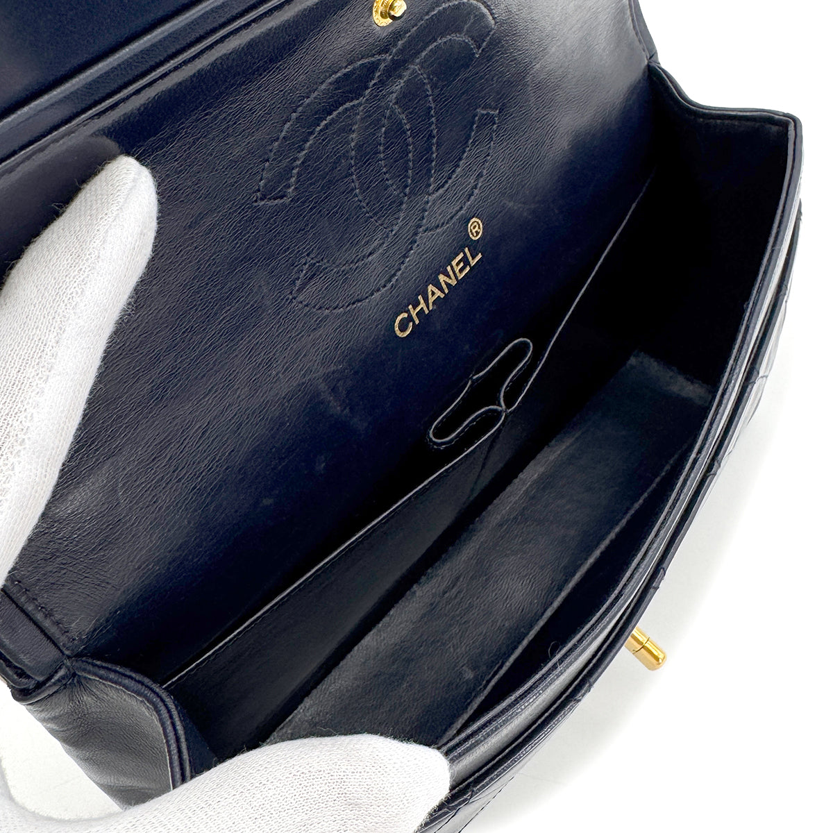 CHANEL VINTAGE MATELASSE CHAIN SHOULDER BAG NAVY LAMB SKIN 90260469