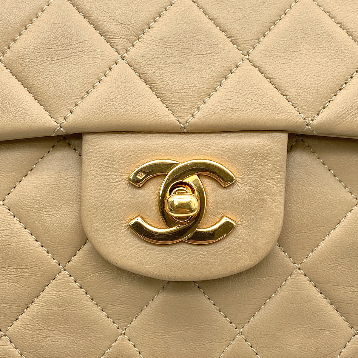 CHANEL VINTAGE CLASSIC FLAP MEDIUM CHAIN SHOULDER BAG BEIGE LAMB SKIN 90260990