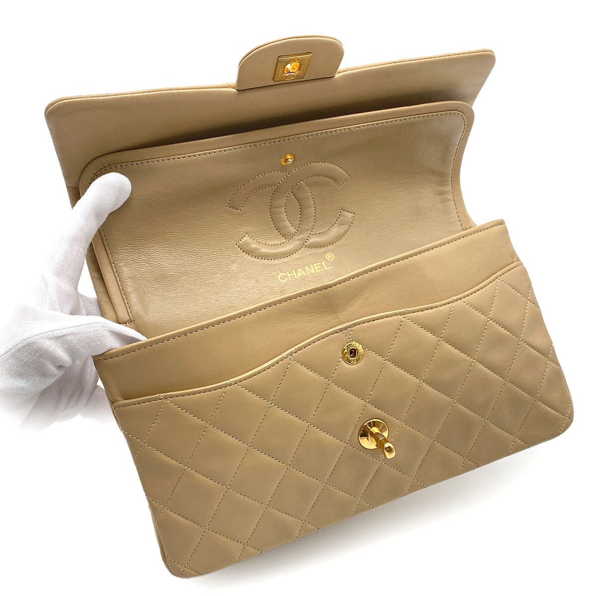 CHANEL VINTAGE CLASSIC FLAP MEDIUM CHAIN SHOULDER BAG BEIGE LAMB SKIN 90260990