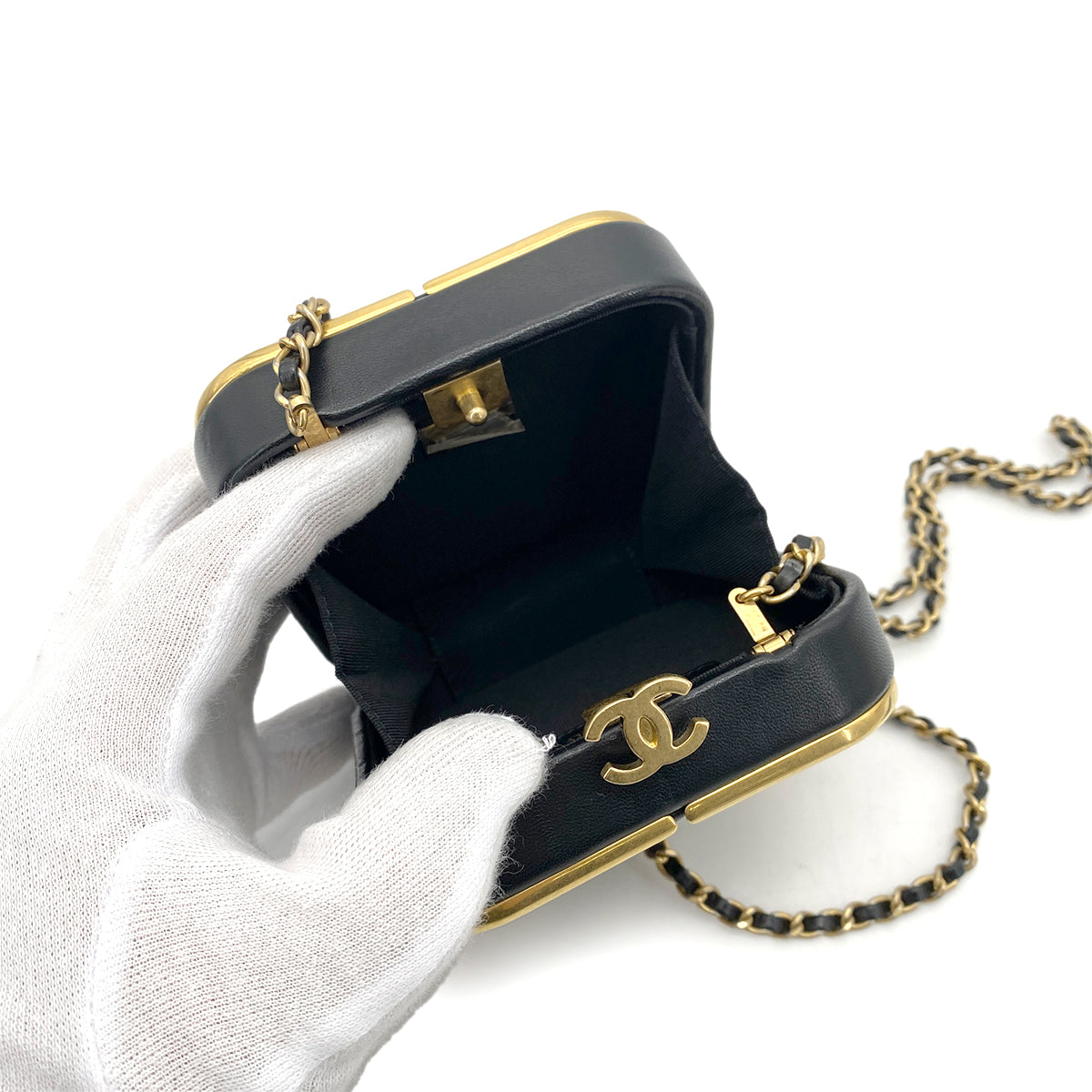 CHANEL METAL PANEL CLUTCH CHAIN SHOULDER BAG GOLD BLACK LAMB SKIN 90261192