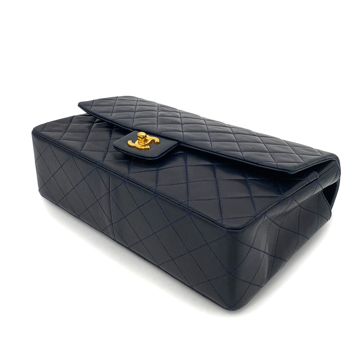 CHANEL VINTAGE MATELASSE CHAIN SHOULDER BAG NAVY LAMB SKIN 90261196