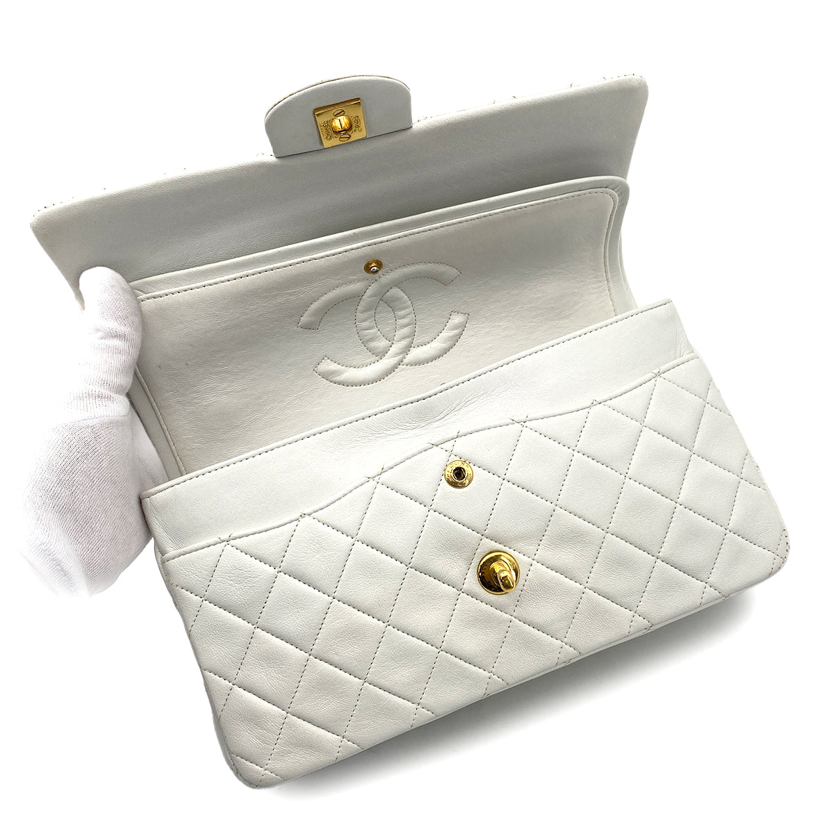CHANEL VINTAGE CLASSIC FLAP MEDIUM CHAIN SHOULDER BAG WHITE LAMB SKIN 90261225