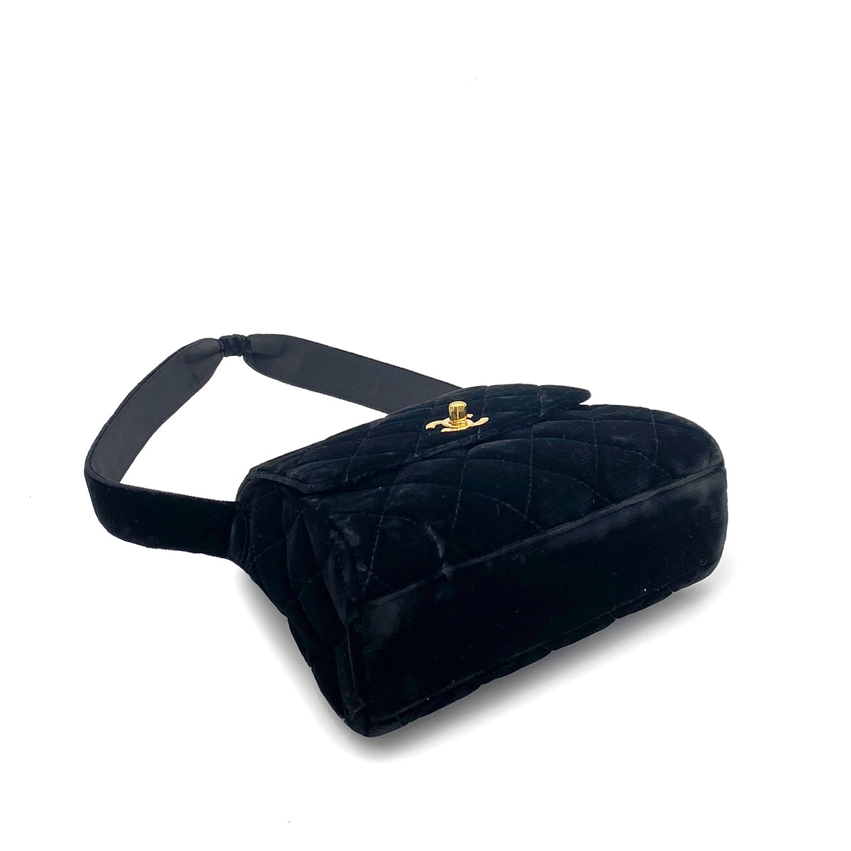 CHANEL VINTAGE MATELASSE HAND BAG BLACK VELOR 902161243