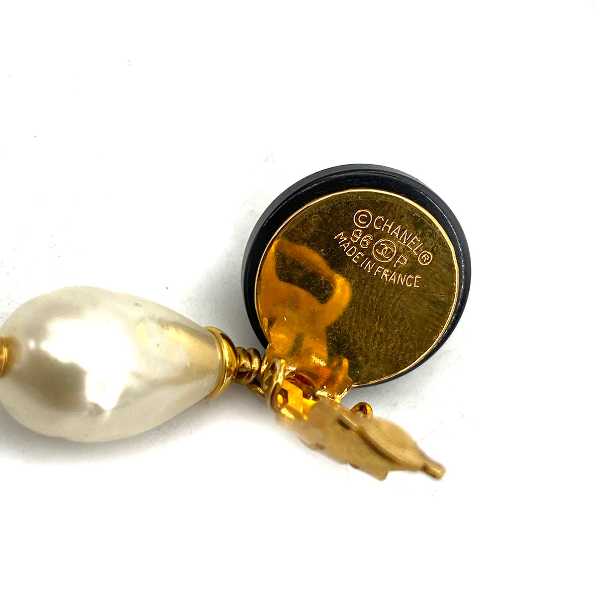 CHANEL VINTAGE EARRINGS SWING FAUX PEARL 96P 90261340