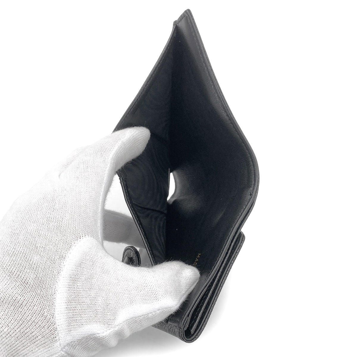 CHANEL VINTAGE BIFOLD COMPACT WALLET BLACK CAVIAR SKIN 90261347