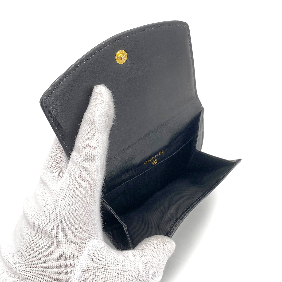 CHANEL VINTAGE BIFOLD COMPACT WALLET BLACK CAVIAR SKIN 90261347