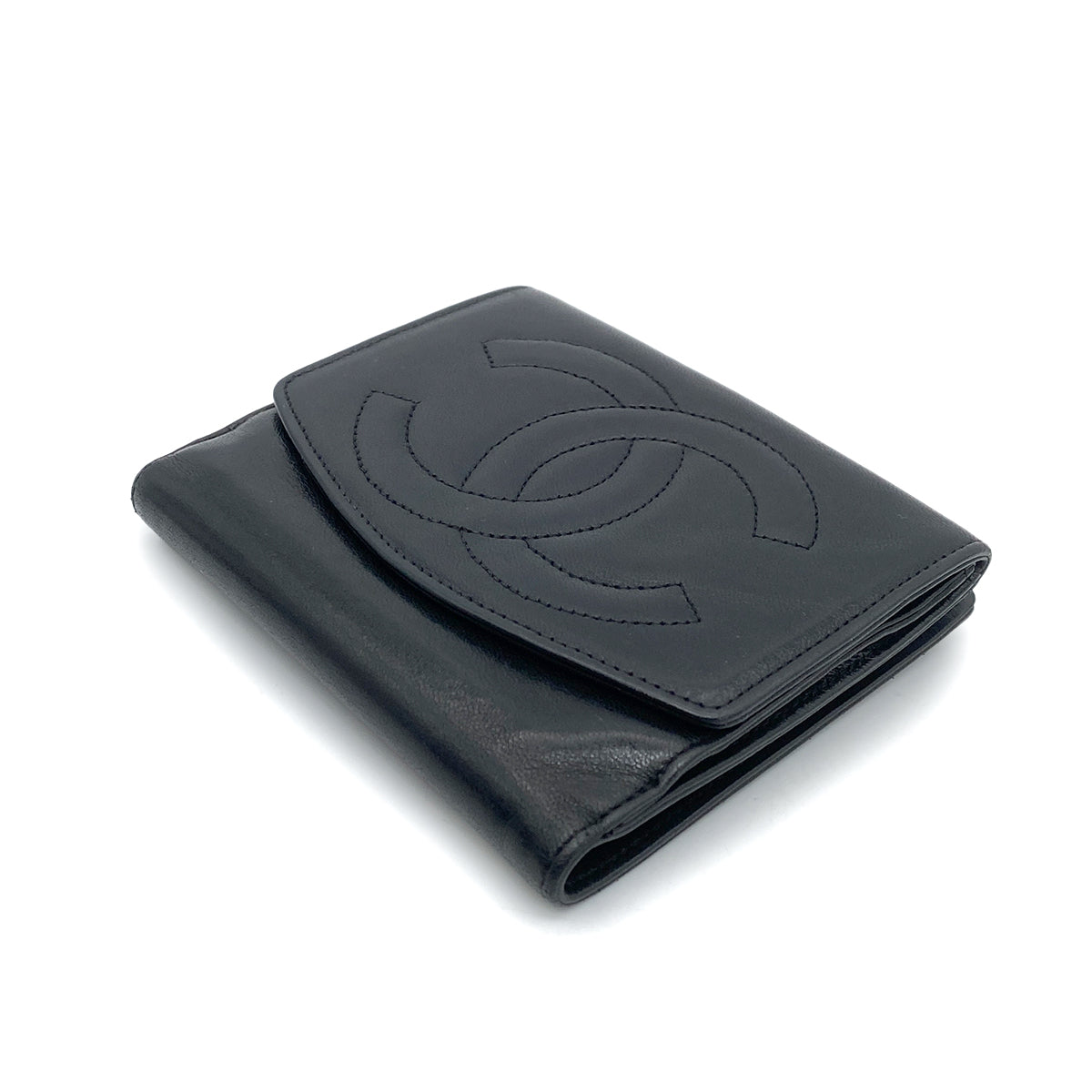 CHANEL VINTAGE BIFOLD COMPACT WALLET BLACK LAMB SKIN 90261356
