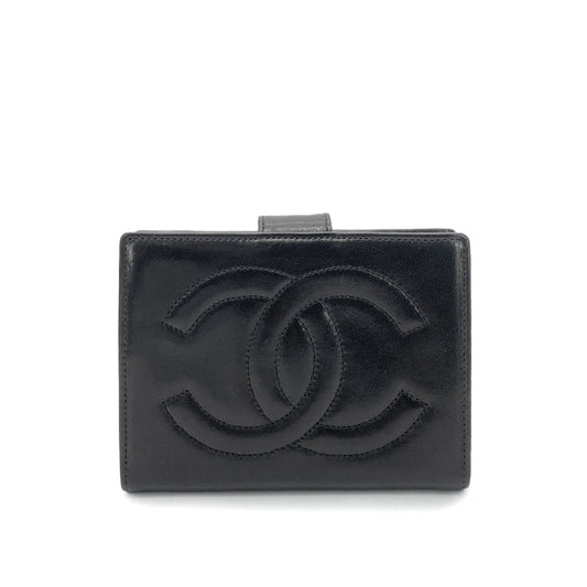 CHANEL VINTAGE BIFOLD COMPACT WALLET BLACK LAMB SKIN 90261357