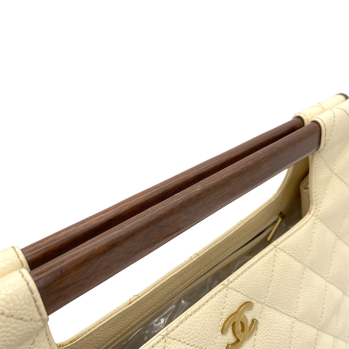 CHANEL VINTAGE MATELASSE WOOD HANDLE BAG BEIGE CAVIAR SKIN 90261564