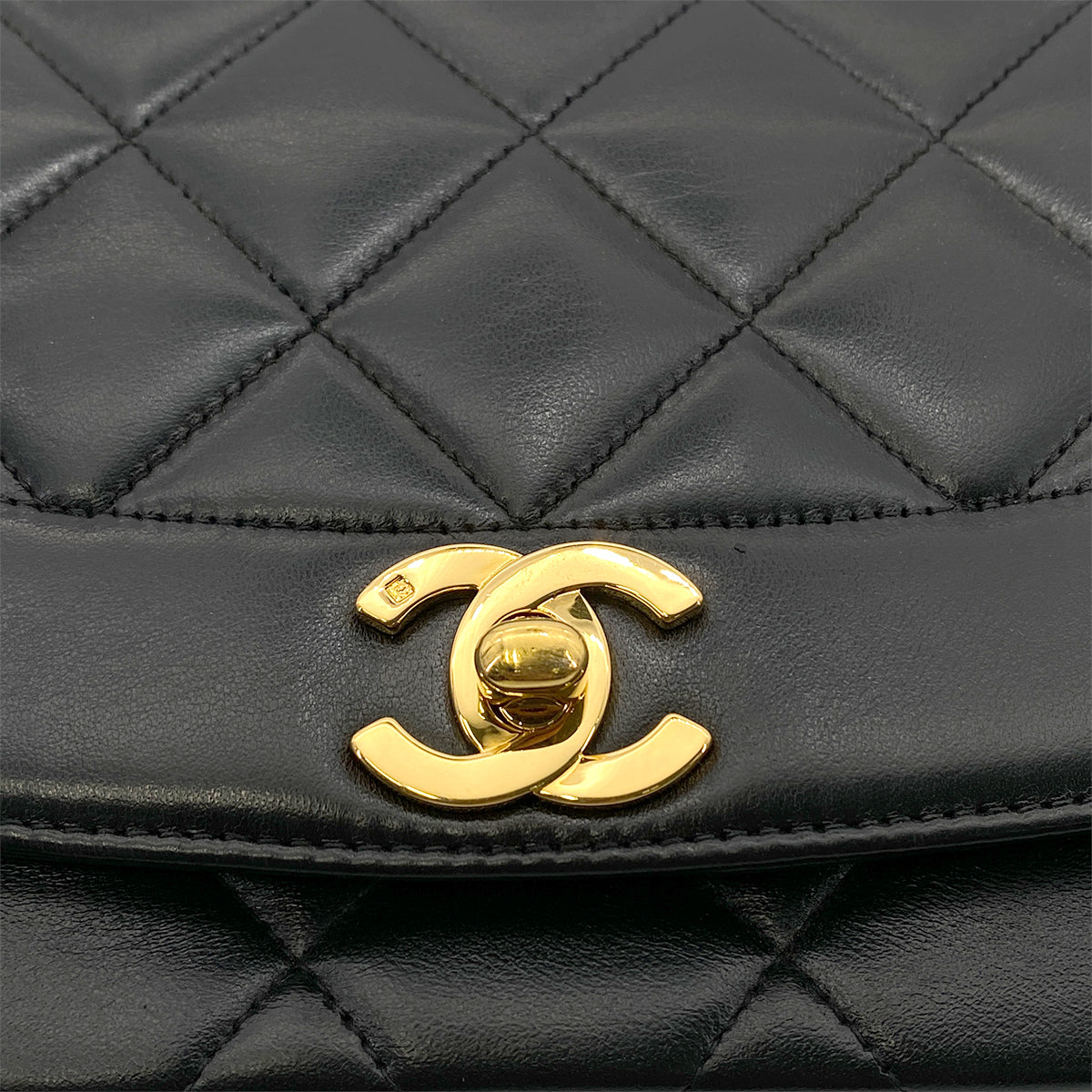 CHANEL VINTAGE DIANA MEDIUM CHAIN SHOULDER BAG BLACK LAMB SKIN 90261635