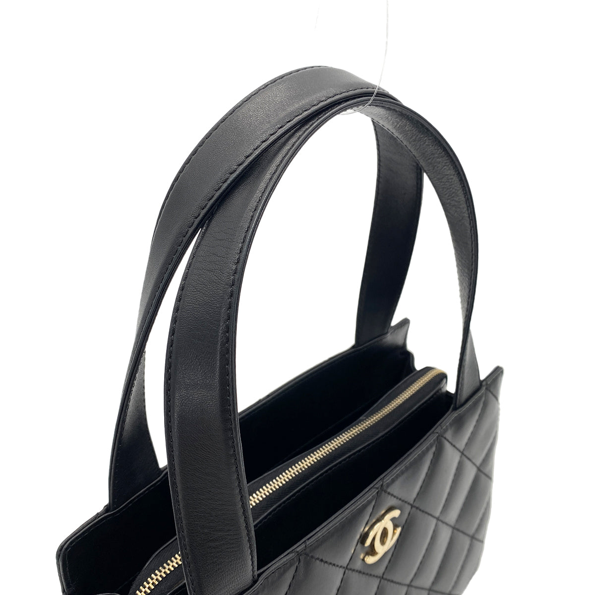 CHANEL VINTAGE MATELASSE HAND BAG BLACK LAMB SKIN 90262309