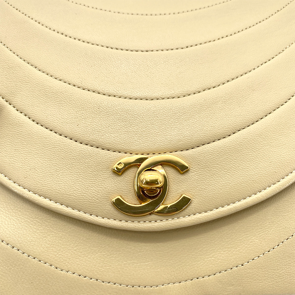 CHANEL VINTAGE HALF MOON CHAIN SHOULDER BAG BEIGE LAMB SKIN 90263077