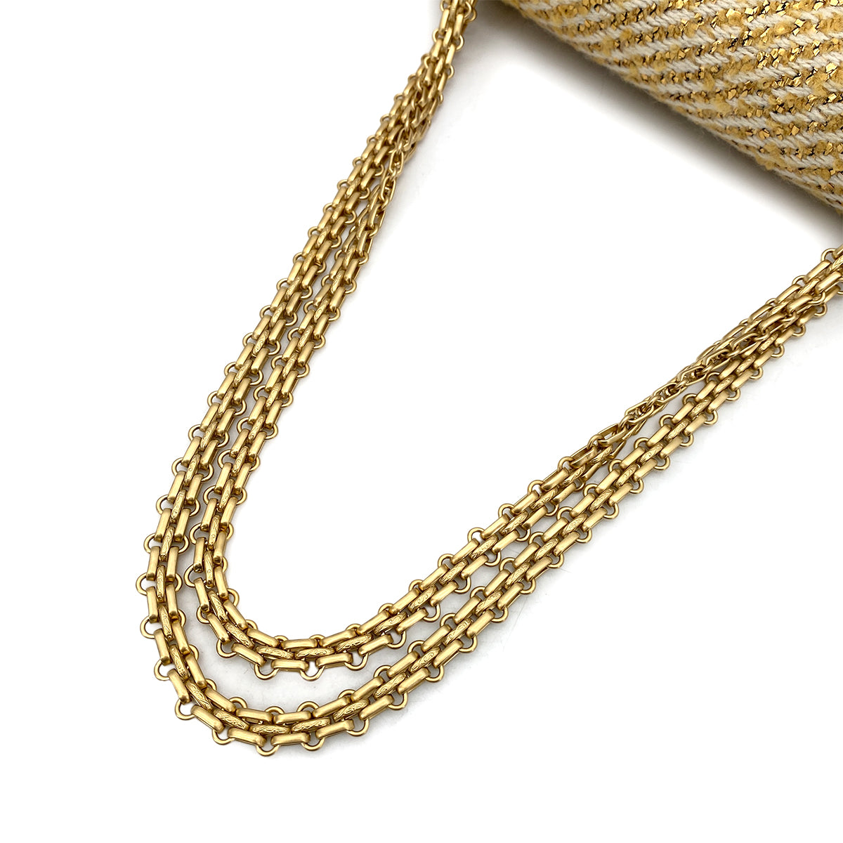 CHANEL VINTAGE CLASSIC FLAP MEDIUM CHAIN SHOULDER BAG BEIGE WHITE TWEED 90263081