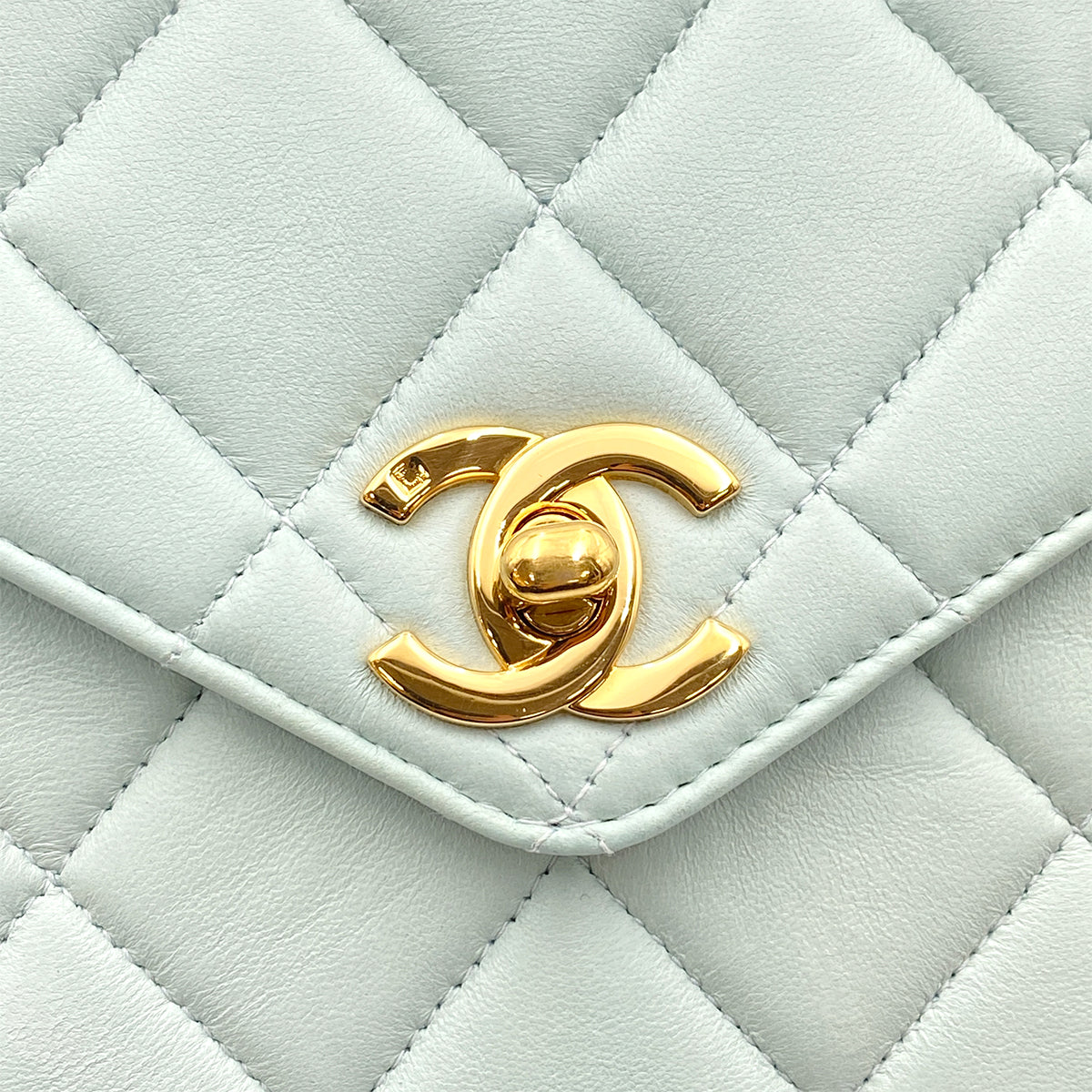 CHANEL VINTAGE MATELASSE CHAIN SHOULDER BAG LIGHT BLUE LAMB SKIN 90263219