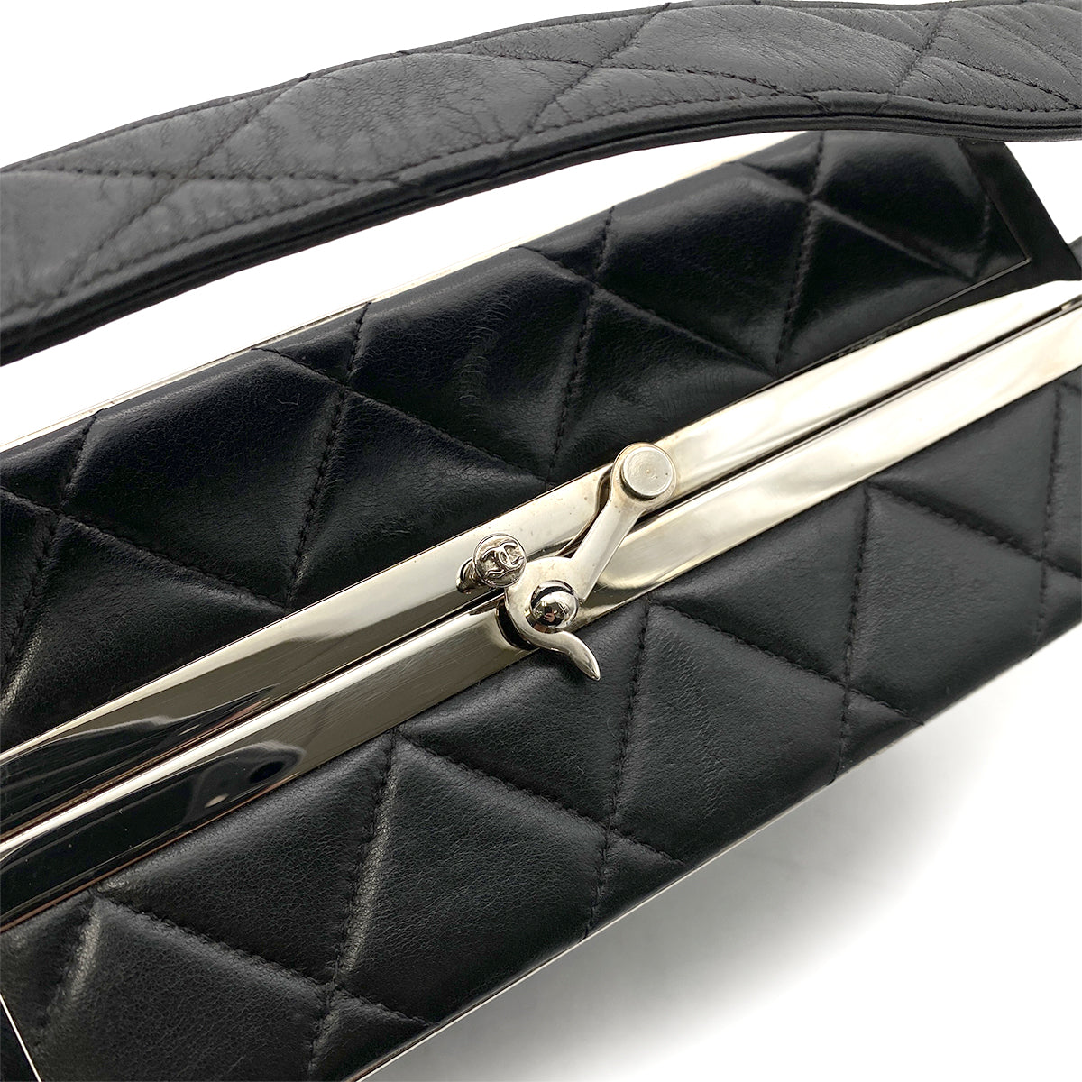 CHANEL VINTAGE MATELASSE HAND BAG BLACK LAMB SKIN 90263224