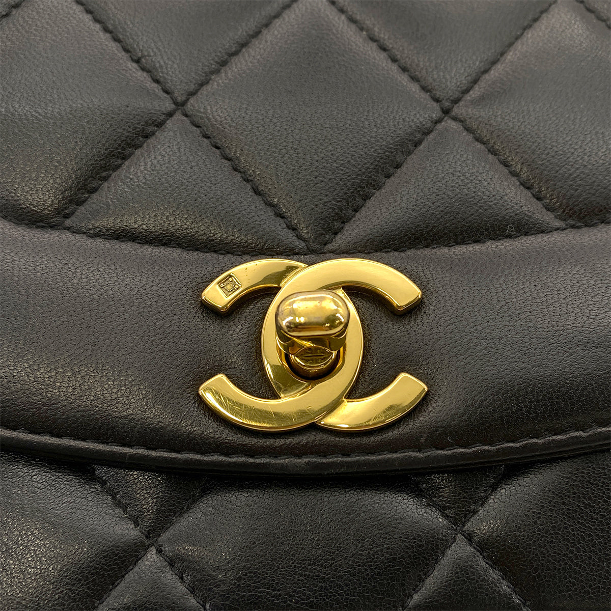 CHANEL VINTAGE DIANA SMALL CHAIN SHOULDER BAG BLACK LAMB SKIN 90263309
