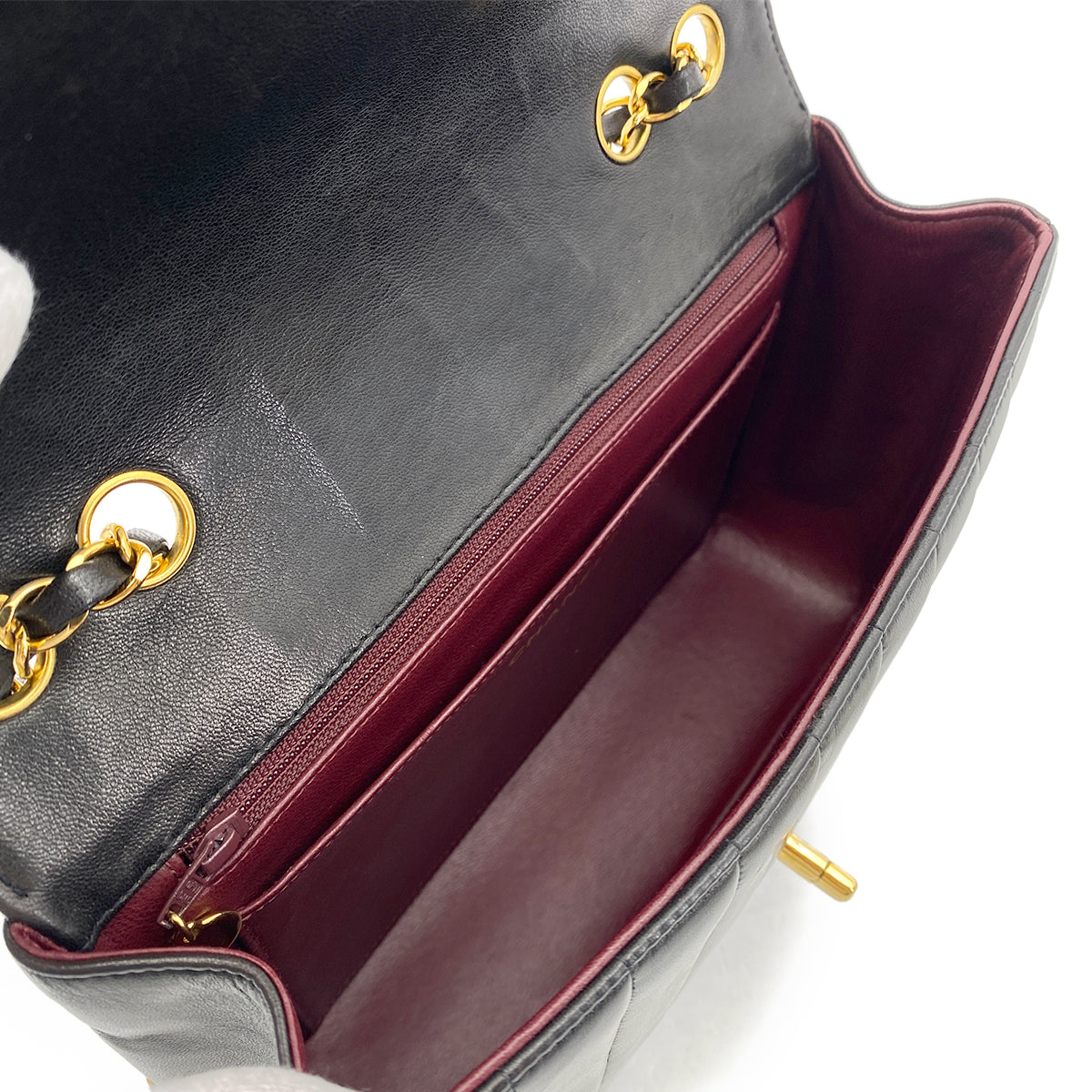 CHANEL VINTAGE CHEVRON CHAIN SHOULDER BAG BLACK LAMB SKIN 90263352