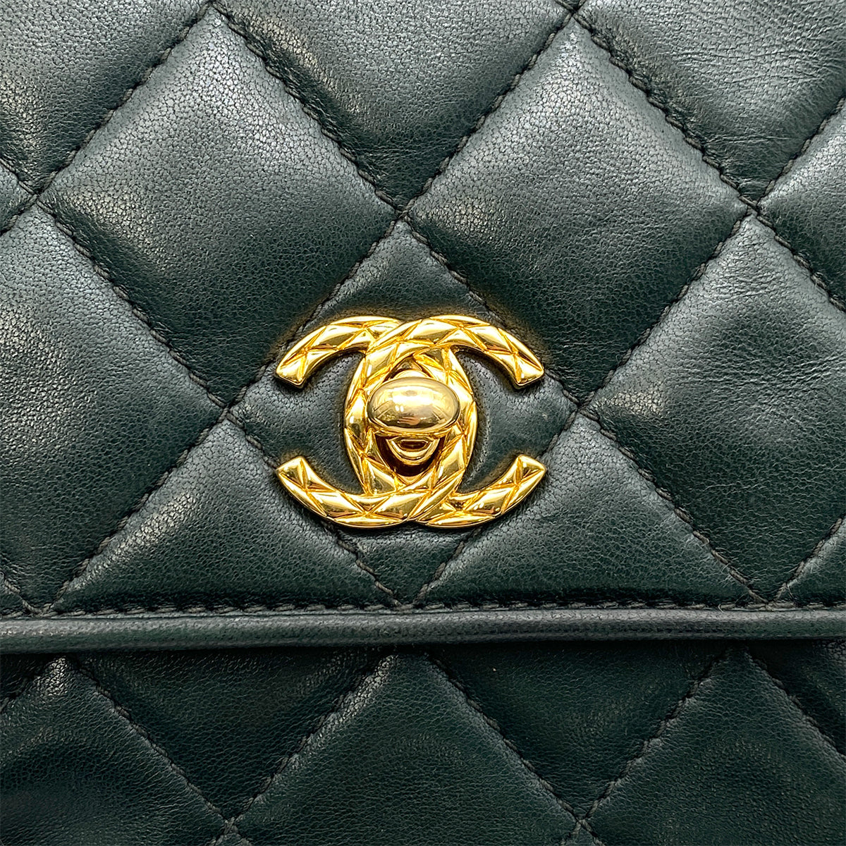 CHANEL VINTAGE MATELASSE HAND BAG DARK GREEN LAMB SKIN 90264371