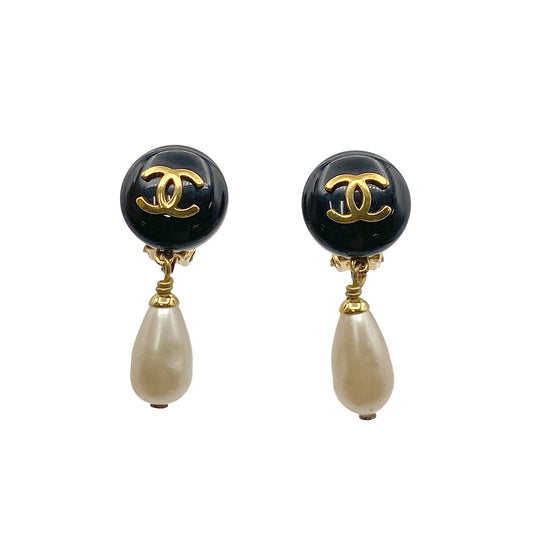 CHANEL VINTAGE EARRINGS SWING FAUX PEARL 95P 90264403