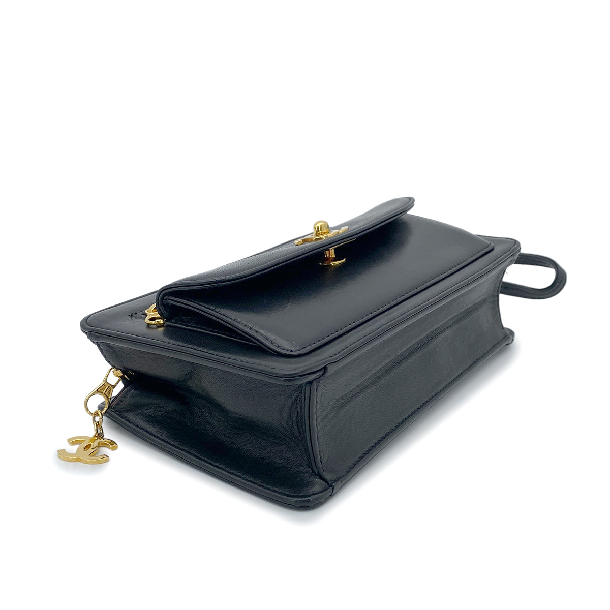 CHANEL VINTAGE CLUTCH BAG TURN LOCK BLACK LAMB SKIN 90264536