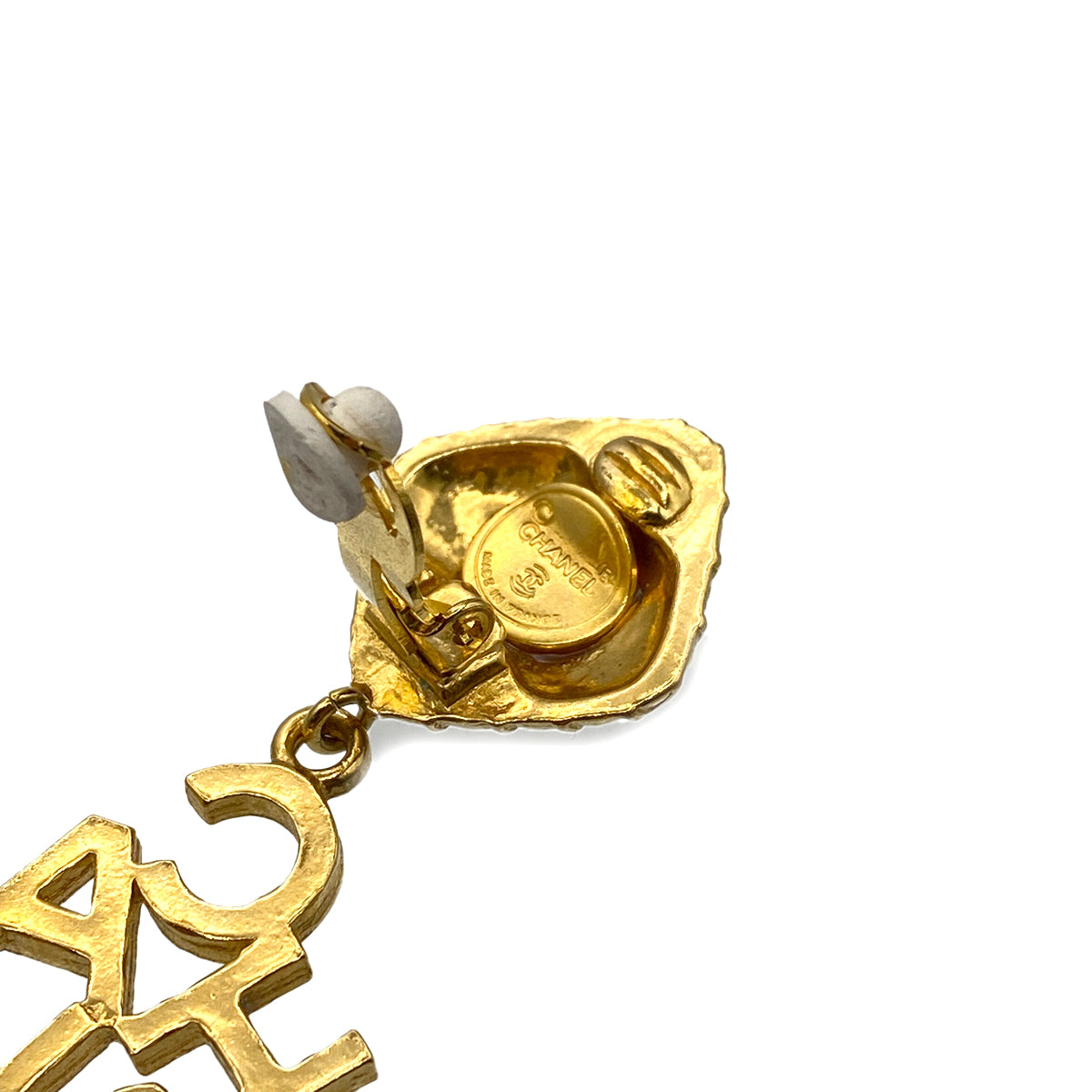 CHANEL VINTAGE EARRINGS LOGO SWING ACCESSORY 90264553