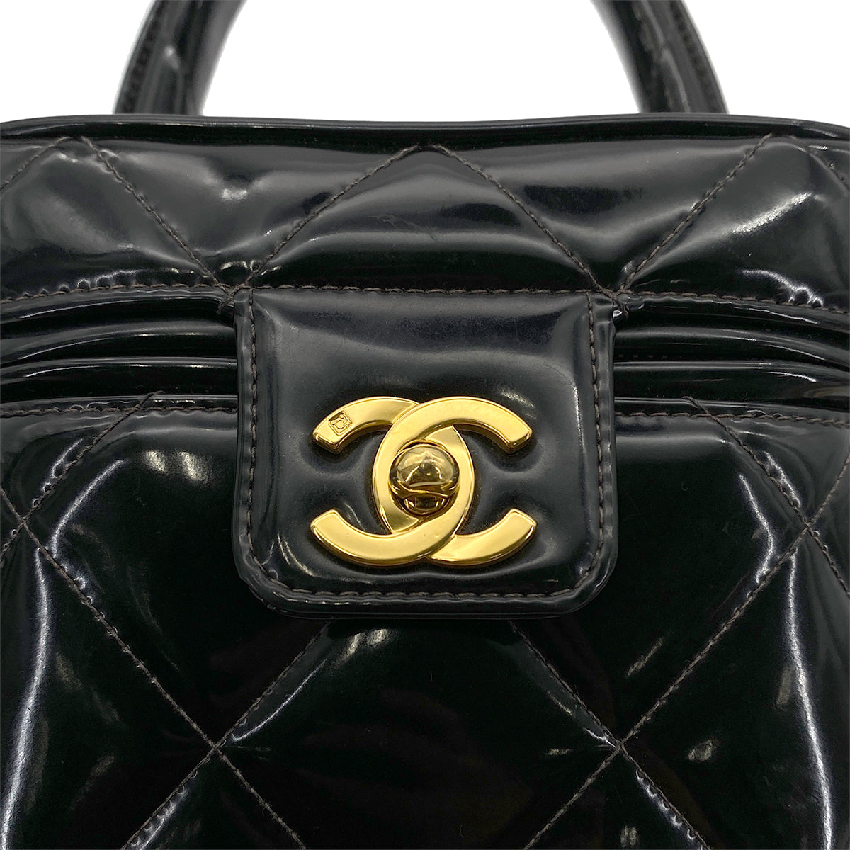 CHANEL VINTAGE VANITY HEART MIRROR HAND BAG BLACK ENAMEL 90265414