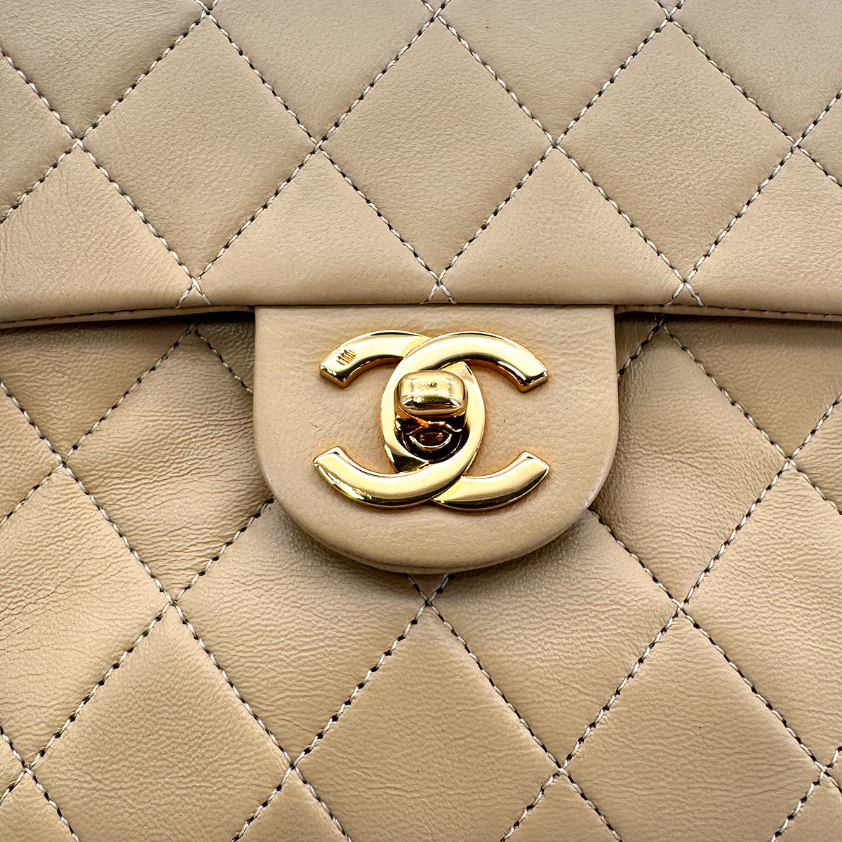 CHANEL VINTAGE MINI SQUARE 17 CHAIN HAND BAG BEIGE LAMB SKIN 90265880