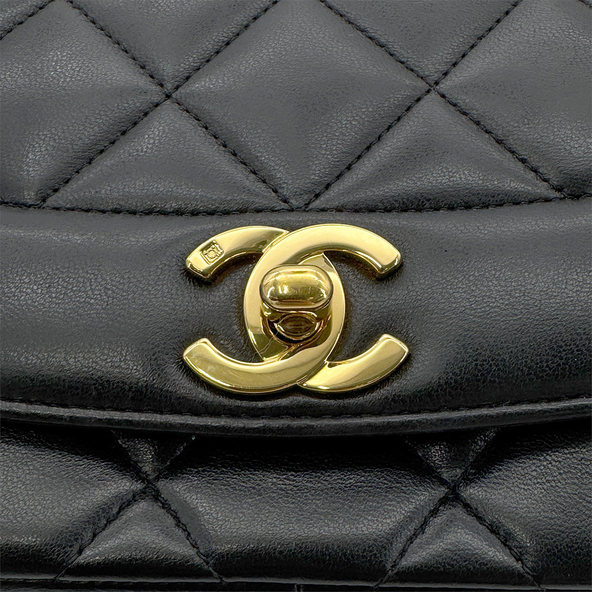 CHANEL VINTAGE DIANA MEDIUM CHAIN SHOULDER BAG BLACK LAMB SKIN 90266718