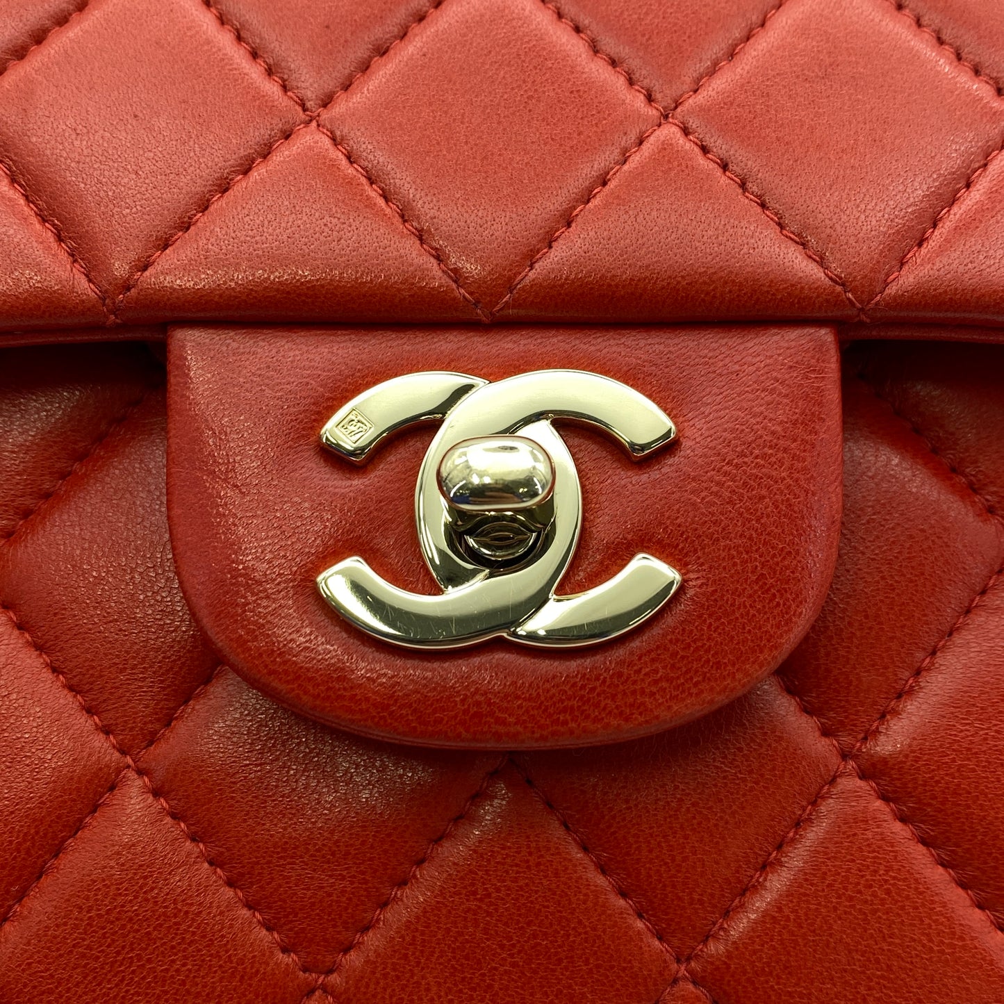 CHANEL VINTAGE CLASSIC FLAP SMALL CHAIN SHOULDER BAG RED LAMB SKIN 90266723