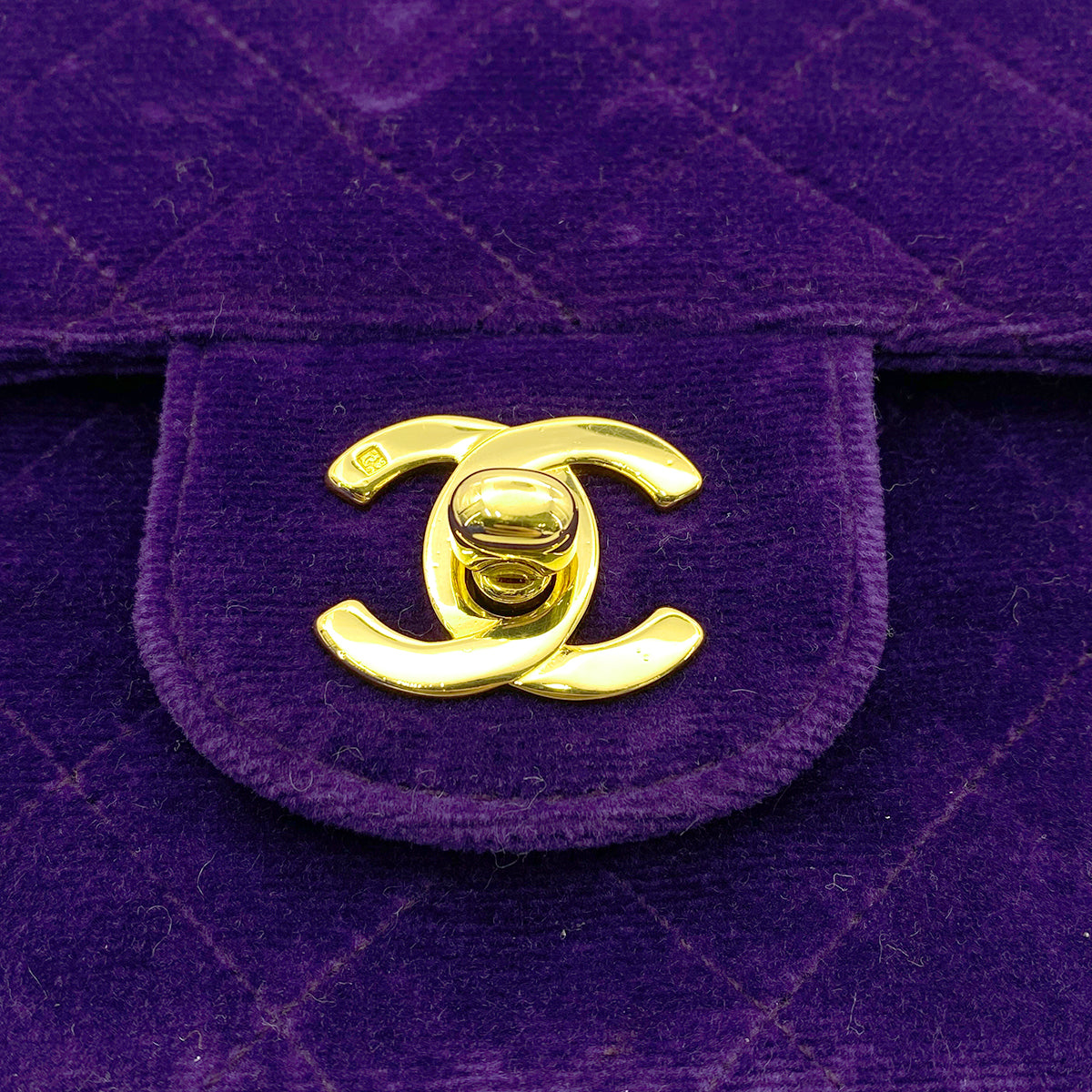 CHANEL VINTAGE MATELASSE CHAIN SHOULDER BAG PURPLE VELOR 90266727